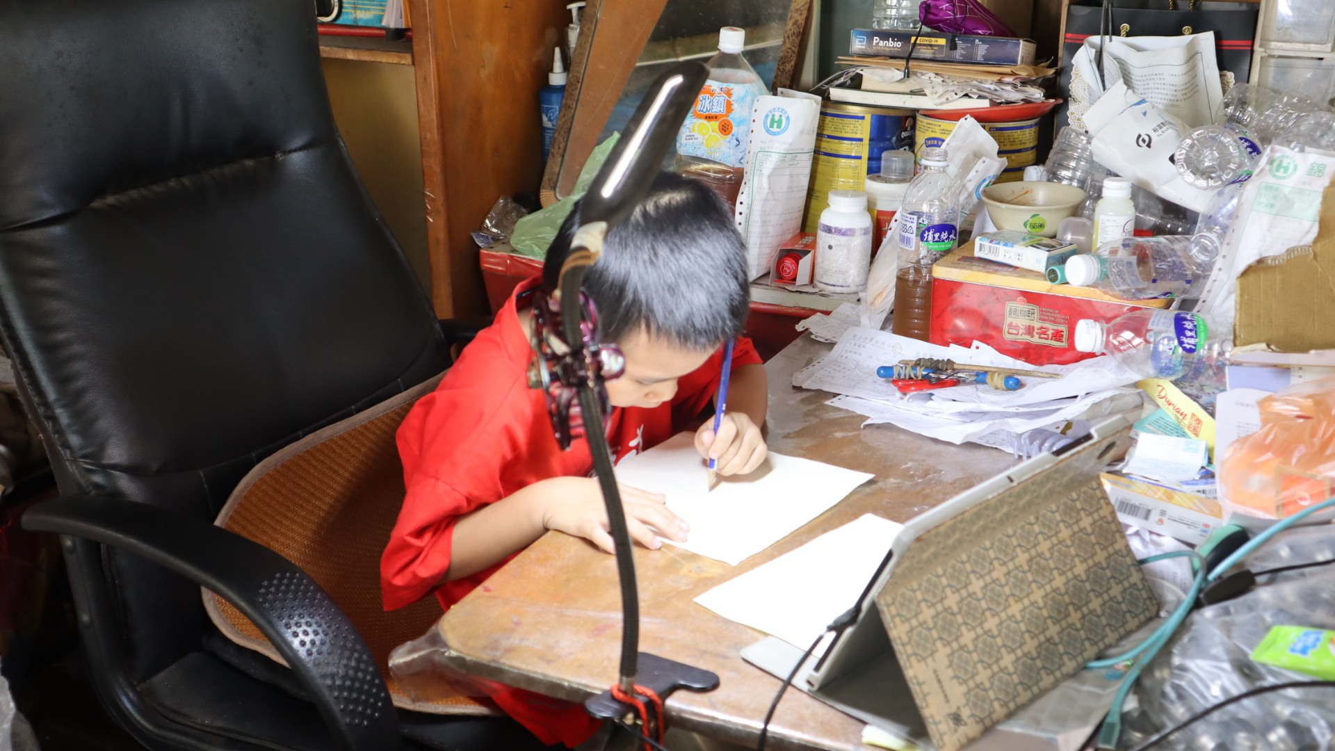 【新聞稿】同心守護童心 助學新二代(標題圖檔)