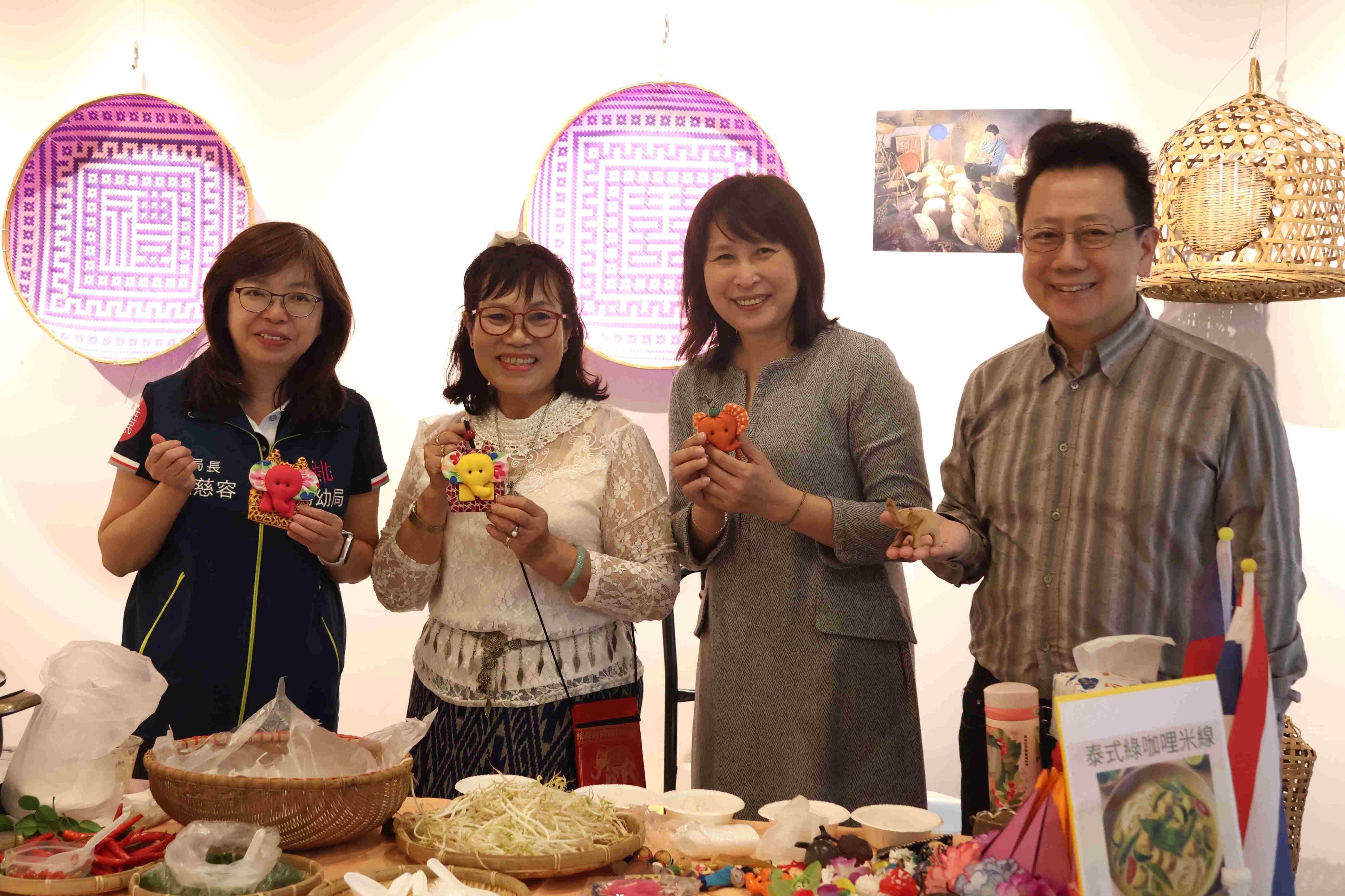 桃園市新住民培力中心年度成果亮相 多項專業課程展現新住民多元技能(標題圖檔)